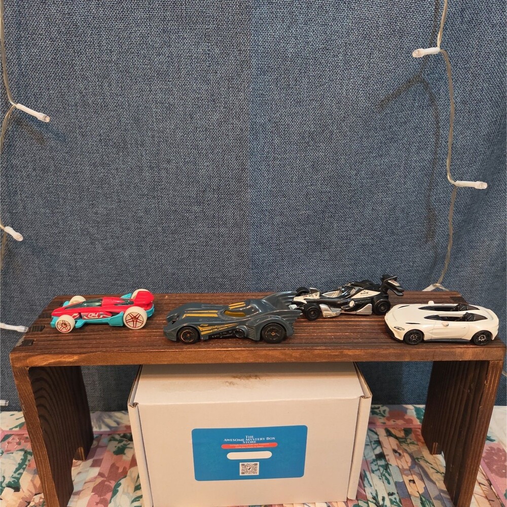 Hot Wheels Mixed Race Car Lot 4 Diecast - Picture 5 of 16
